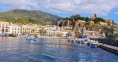 Le Otto Isole Eolie Nel Mar Tirreno