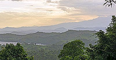 Le Montagne Della Luna