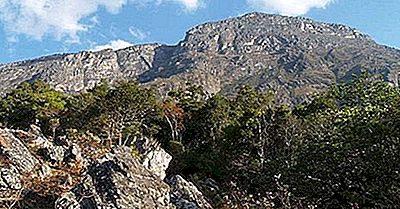 Die Höchsten Berge In Mosambik