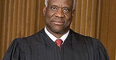 Cum Sunt Numiți Judecătorii Supreme Ai SUA?