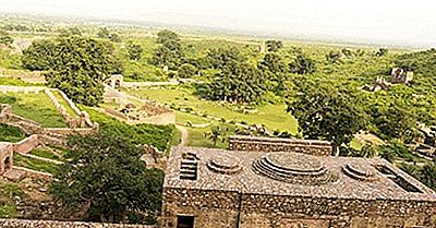 Le Fort De Bhangarh Est-Il Vraiment Hanté?