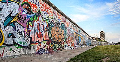 Waarom Is De Berlijnse Muur Gebouwd?