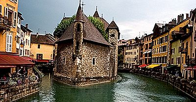8 Canal Towns, Care Nu Sunt Veneția
