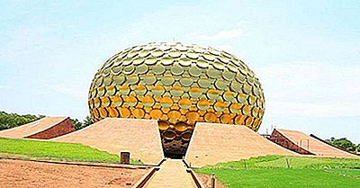 Auroville - Dawnsdag I Tamil Nadu, Indien