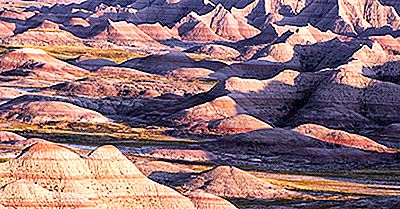 Badlands Nationalpark, South Dakota - Unika Platser Runt Om I Världen