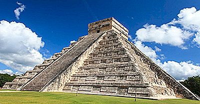 Chichen Itza - Eine Bedeutende Touristenattraktion In Mexiko