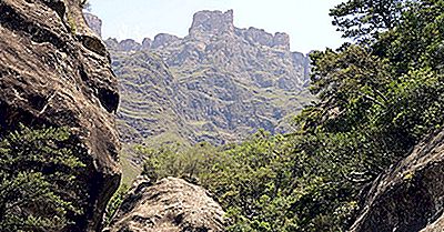 The Drakensberg Mountains, Zuid-Afrika - Unieke Plaatsen Over De Hele Wereld