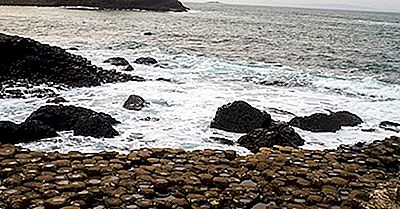 De Giant'S Causeway - Unieke Plaatsen Over De Hele Wereld