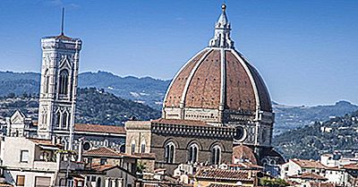 Die Geschichte Hinter Den Bemerkenswertesten Historischen Denkmälern Italiens