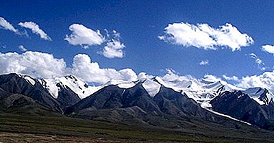 Kunlun Mountain Range, China