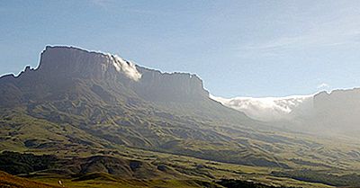 Mount Roraima - Lieux Uniques Autour Du Monde