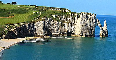 Sea Cliffs Of Étretat, Frankrig - Unikke Steder Rundt Om I Verden