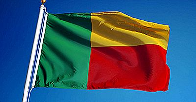 Che Cosa Significano I Colori? Simboli Della Bandiera Del Benin Mean?